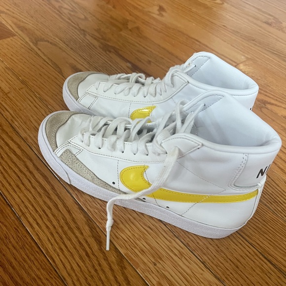Nike blazer yellow size 7 - Picture 1 of 4